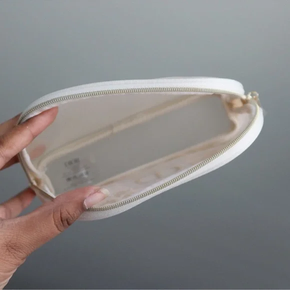 DIOR Limited-Edition Lucky Miss Ritual Butterfly Embroidered Pouch - Picture 6 of 7